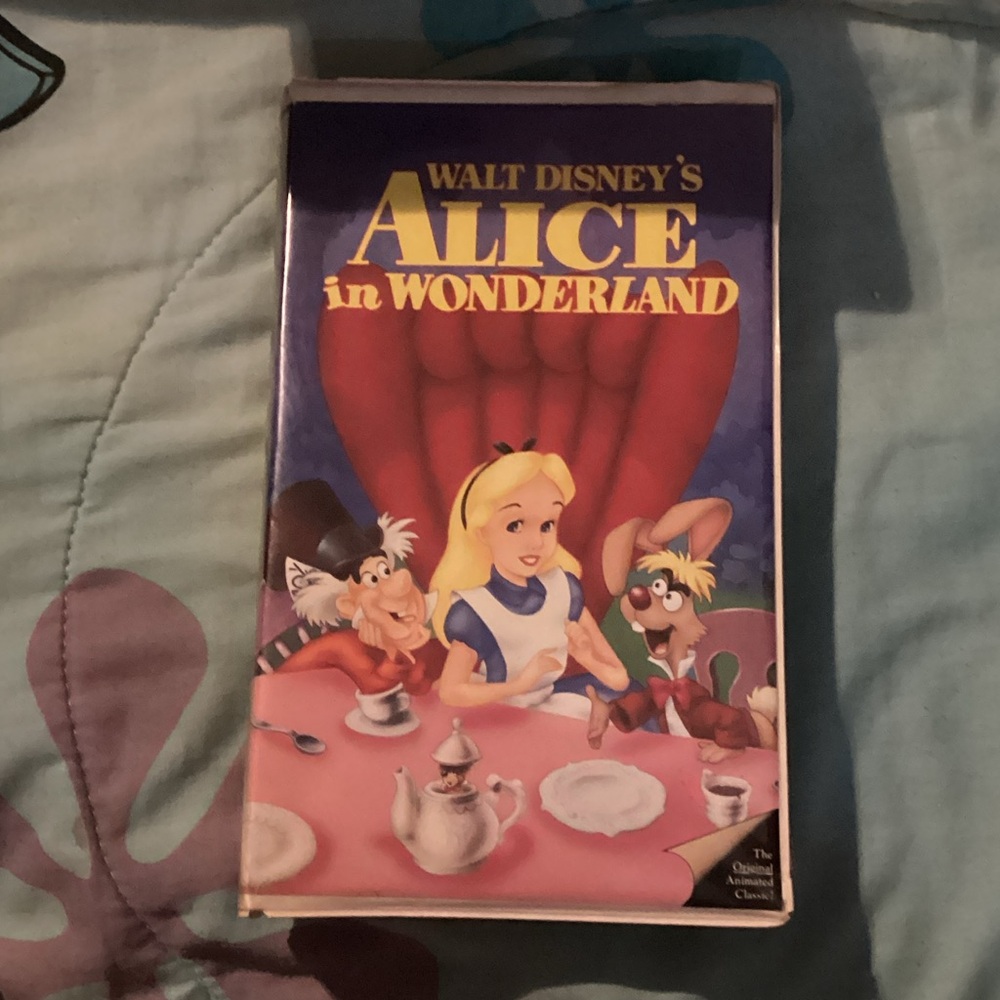 Disney's Alice in Wonderland VHS